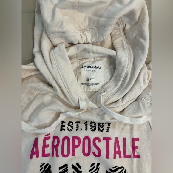 Aeropostale Hoodie - Picture 2 of 4